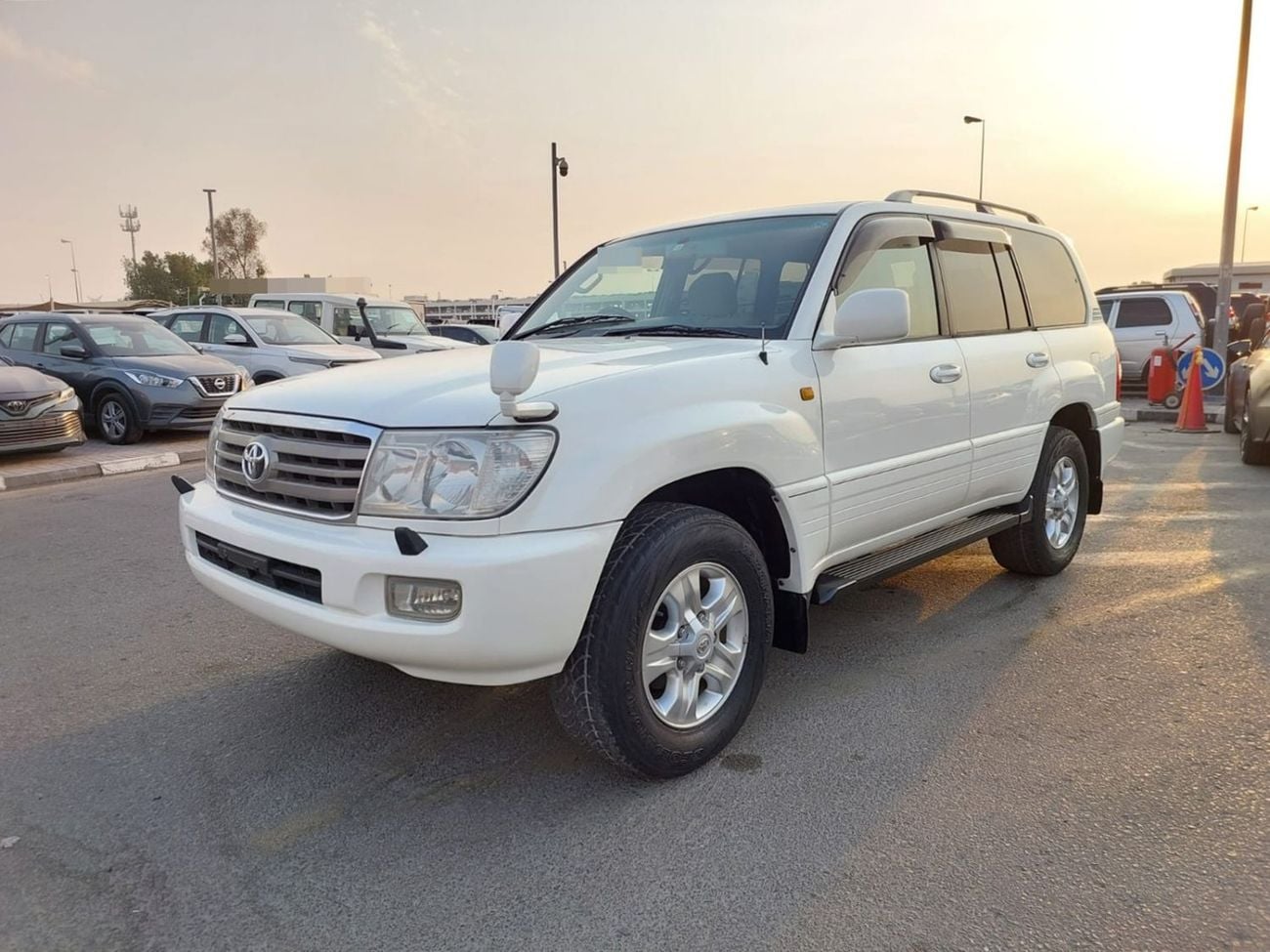 Toyota Land Cruiser TOYOTA LAND CRUISER SUV RHD 2006 MODEL 4.7 L PETROL AUTOMATIC(PM58053)