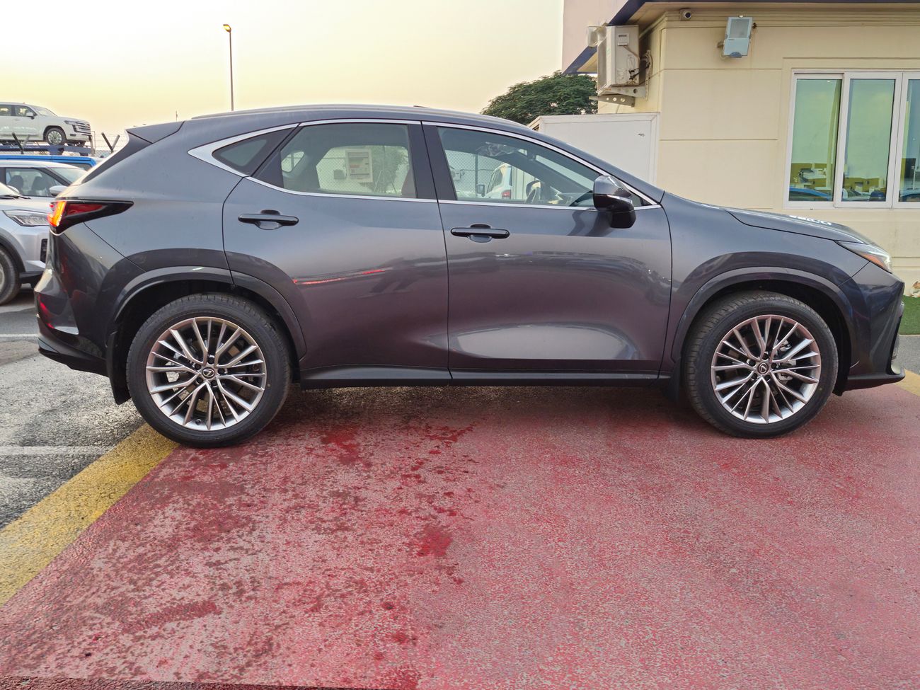 Lexus NX350 Prestige 2025 AWD 2.4L GCC With 360° Camera + Hud 0Km (Export Only)