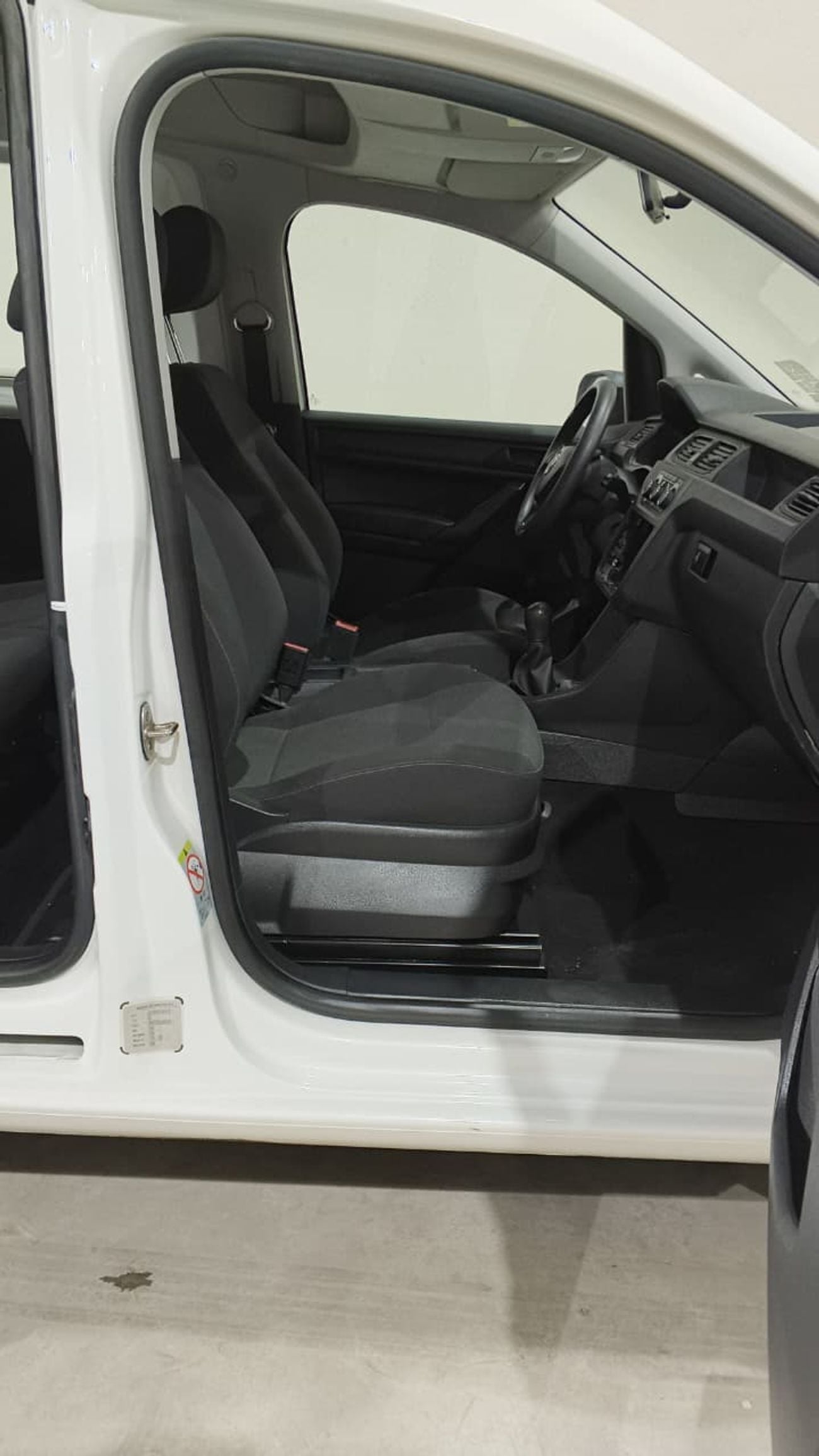 فولكس واجن كادي Non accident