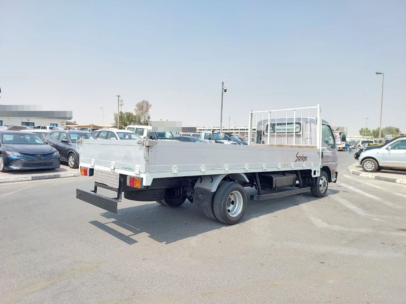 Mitsubishi Fuso Canter MITSUBISHI CANTER ALUMINIUM BODY TRUCK RHD 1995 MODEL 4.5 L DIESEL MANUAL(PM20023)