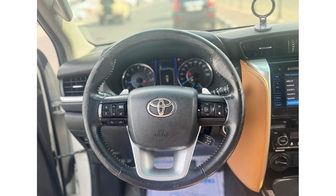 تويوتا فورتونر VXR 4.0L (278 HP)