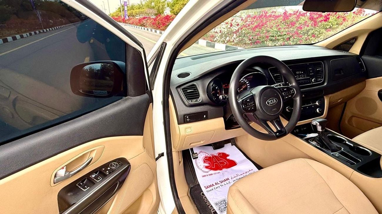 كيا كارنيفال EX 3.3L