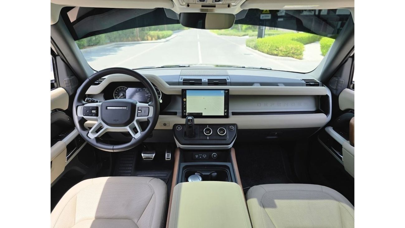 Land Rover Defender DEFENDER 2023 GCC V6 UNDER WARRANTY TILL 150000 KM 5 YEARS // LOW MILEAGE // PERFECT CNDITION