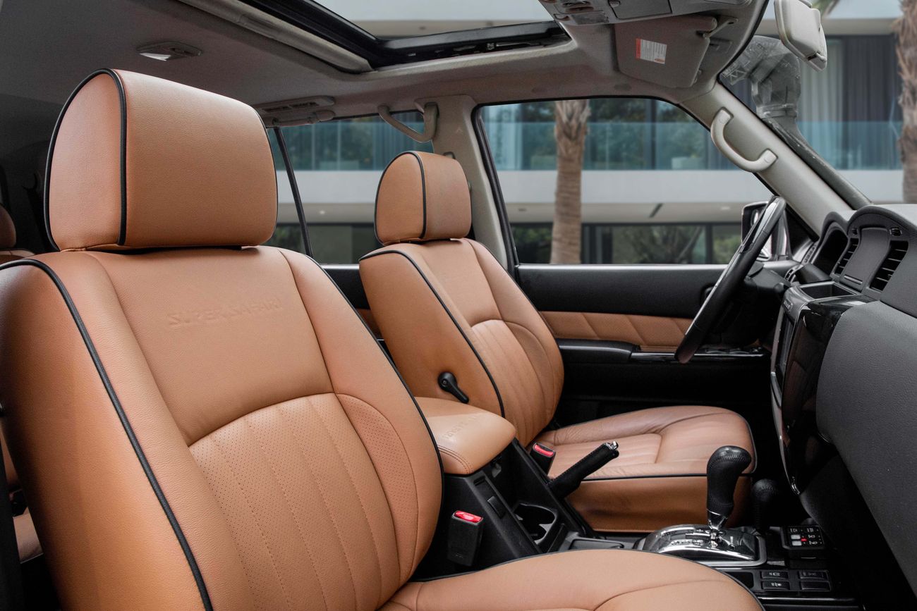 Nissan Patrol Patrol Super Safari | 3,330 P.M | 0% Downpayment | Perfect Condition! | Ramadan Offer!