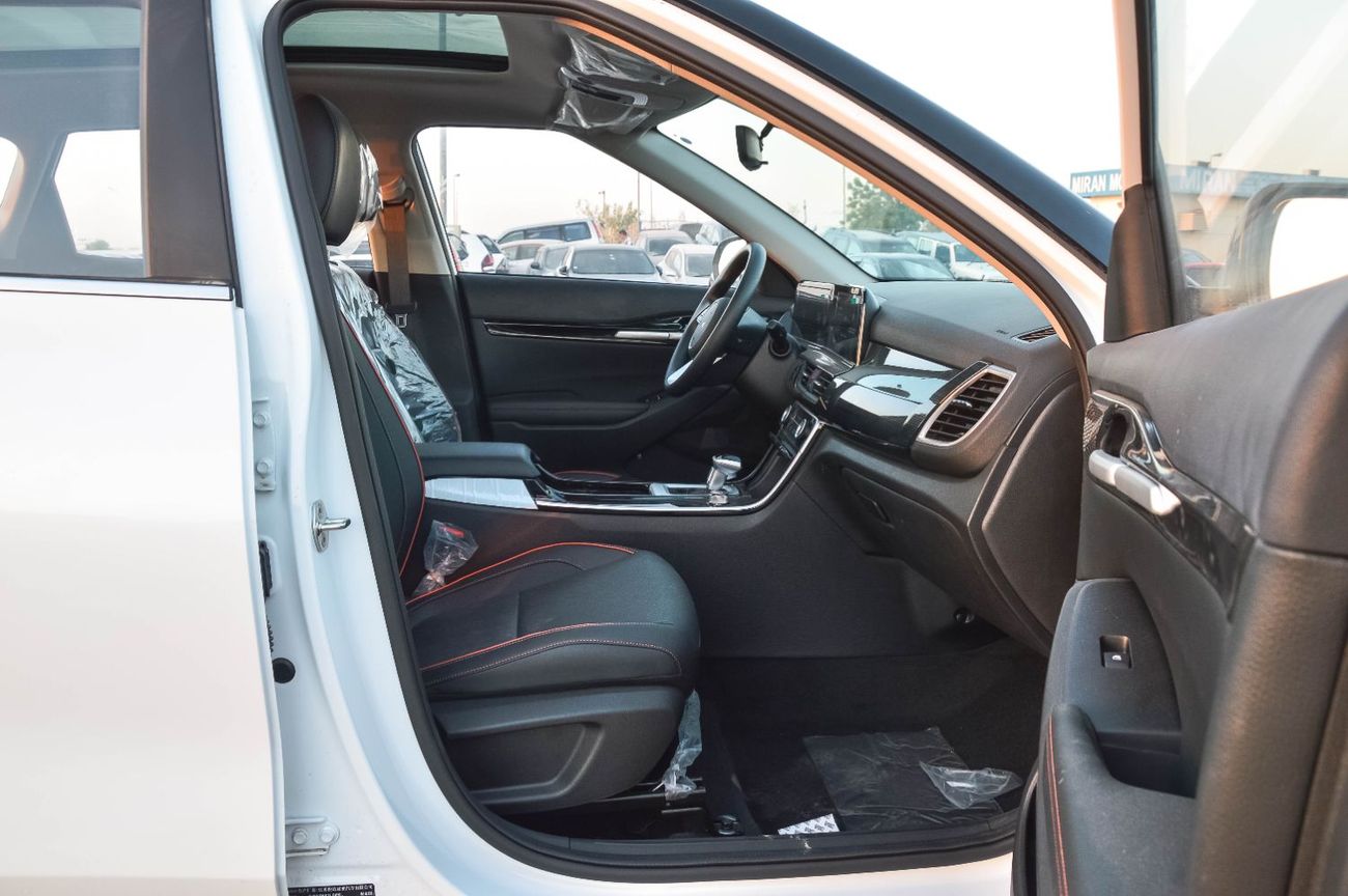 Kia Seltos KIA SELTOS 1.5L LUXURY PETROL SUV 2025