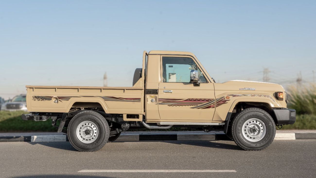 Toyota Land Cruiser 2026 Toyota Land Cruiser LC79 2.8L AT Diesel (Beige-Brown) Mid
