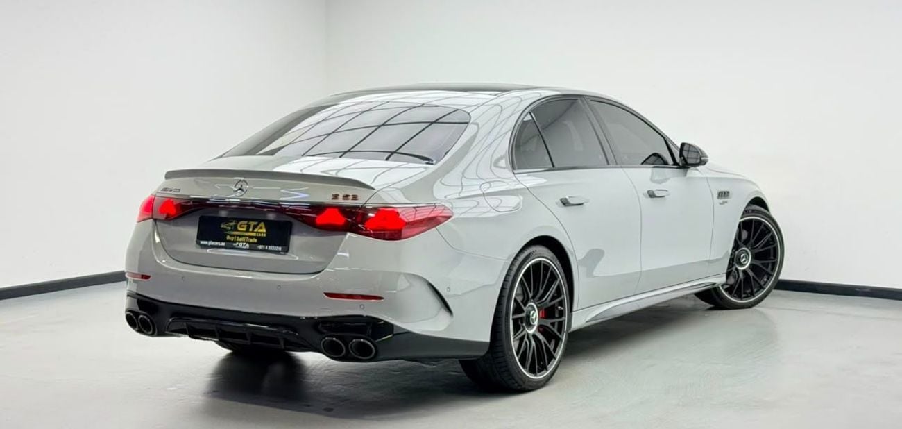 مرسيدس بنز E 53 AMG 4MATIC 2025 Mercedes Benz E53 AMG, 2026 MB Warranty + Service Pack, Full MB Service History, Low Km, GCC