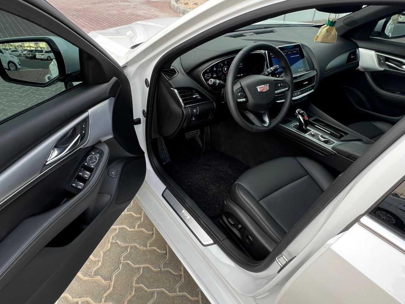 Cadillac CT5 CT5 2.8L V4 2023 // FSH // UNDER WARRANTY // ORGINAL PAINT // ACCIDENT FREE