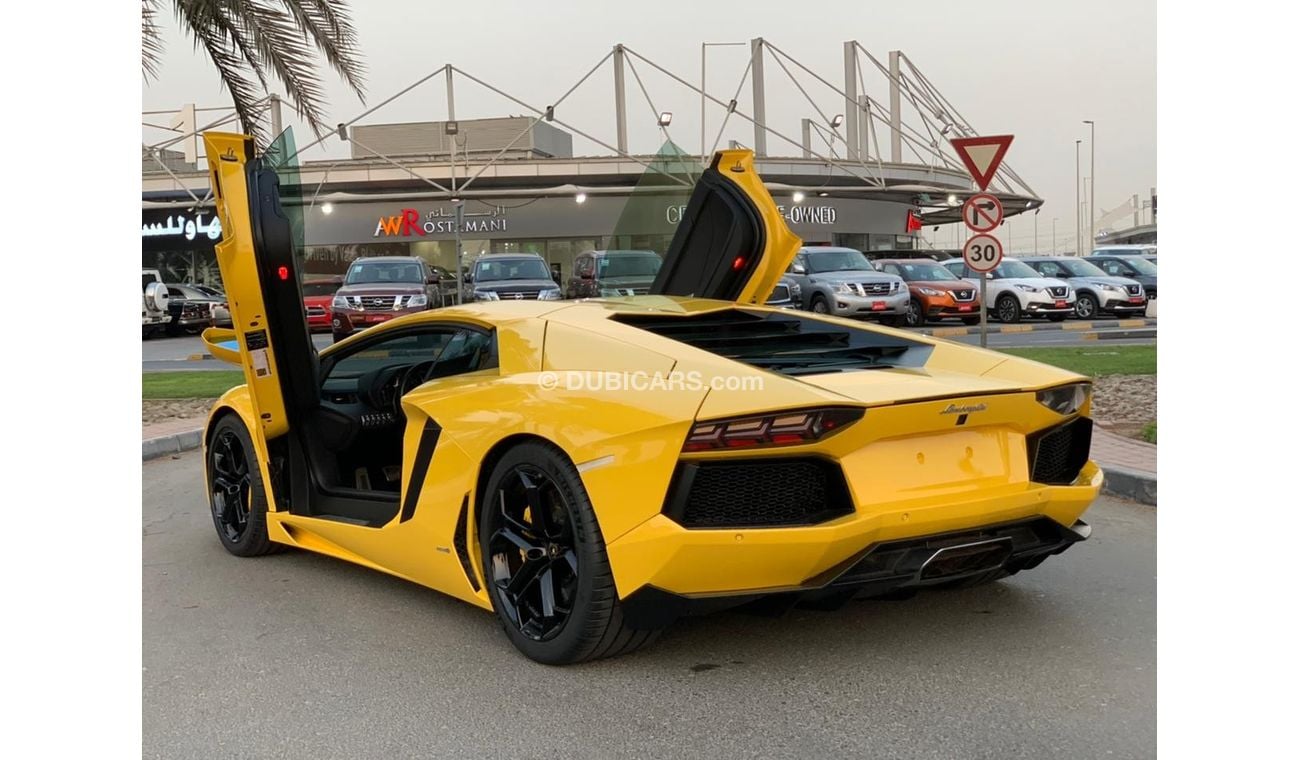 Lamborghini Aventador **2012**
