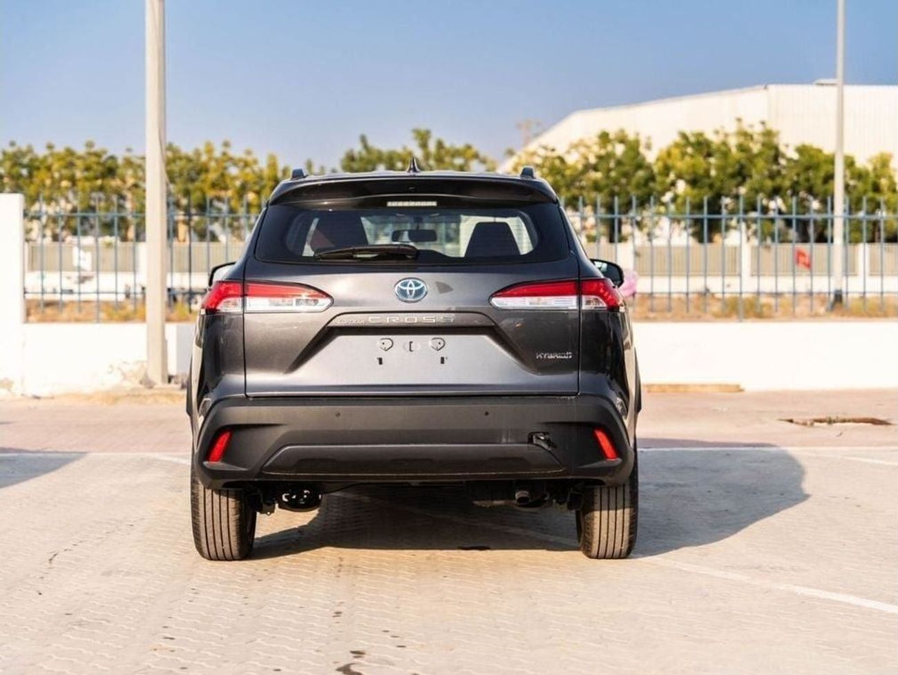 تويوتا كورولا كروس 2024 TOYOTA COROLLA CROSS 1.8 Hybrid MID - GREY METTALIC inside RED | Export Only