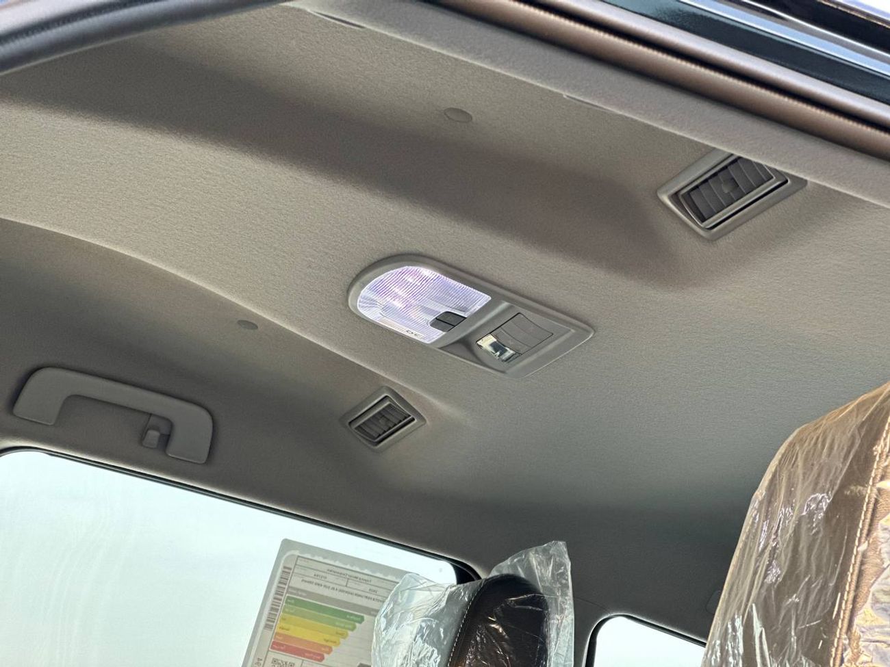 تويوتا فورتونر 4.0L PTR A/T // 2025 // High Option with DVD&Back Camera , Leather & Cooling Seats , Wireless Charge