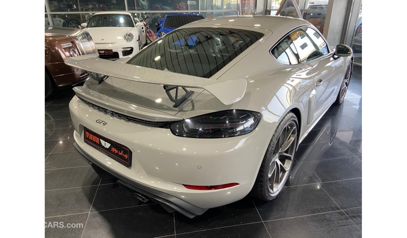 بورش كايمان GT4