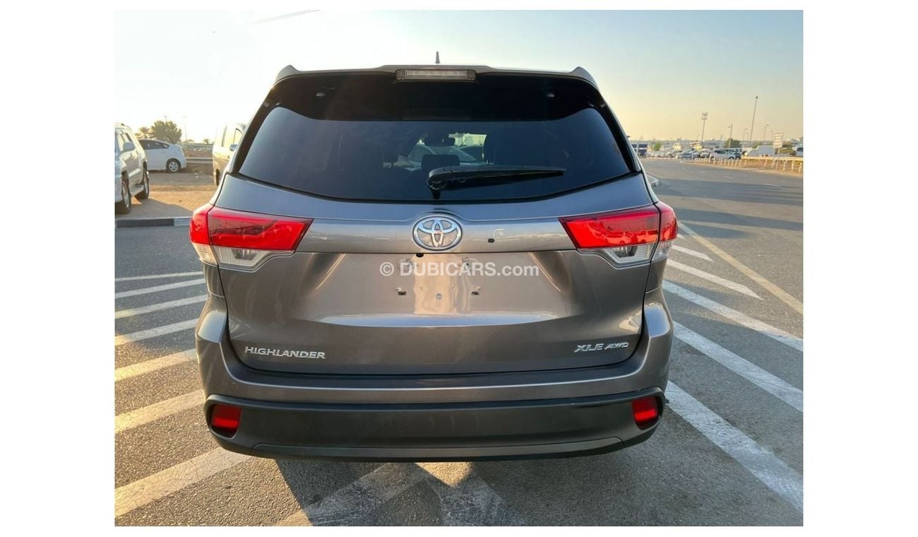 Toyota Highlander *Offer*2018 TOYOTA HIGHLANDER XLE 4X4 / EXPORT ONLY / فقط للتصدير