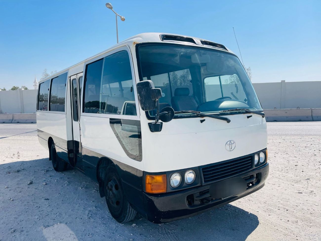 Toyota Coaster Petrol / 3RZ