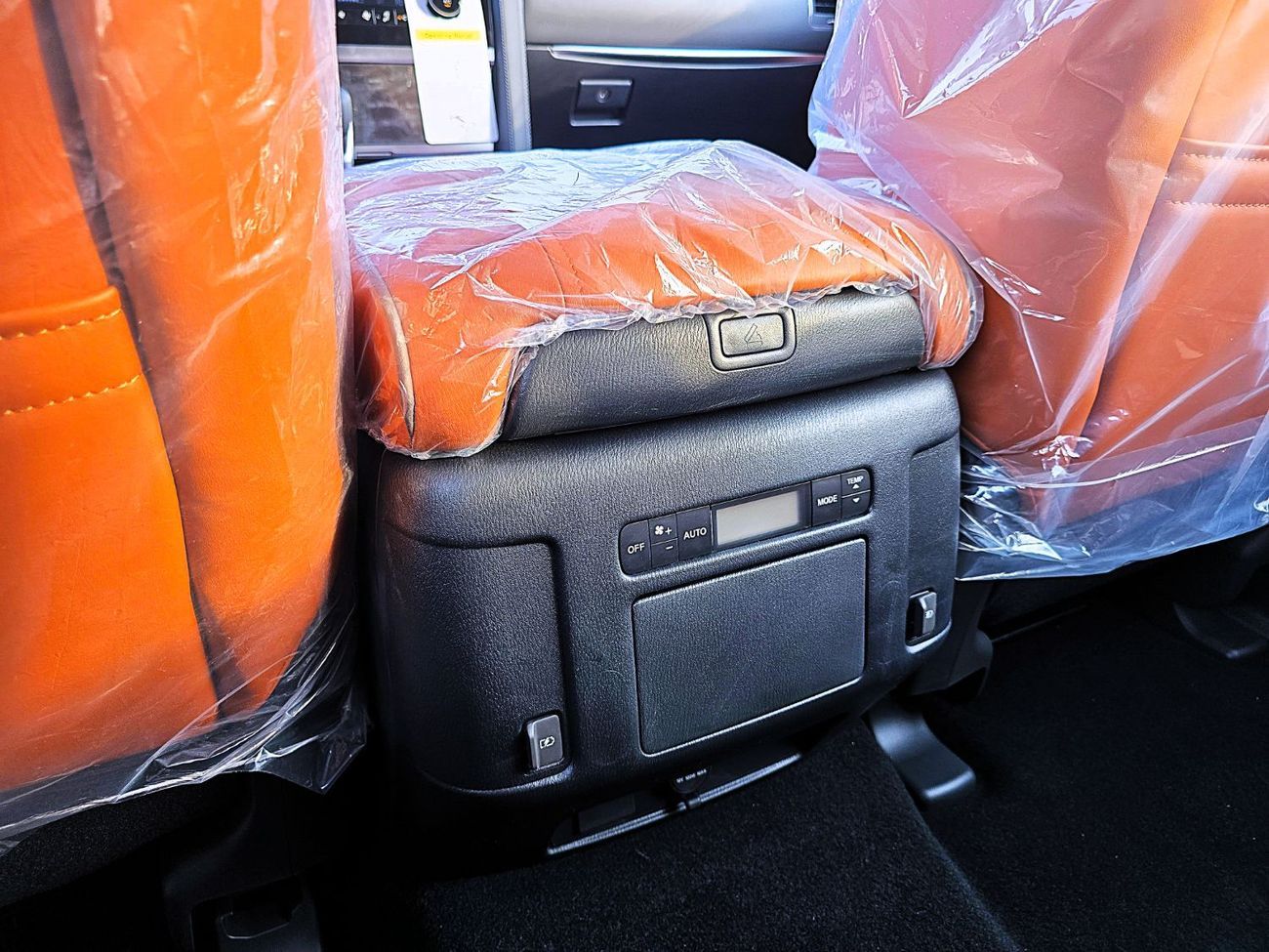 Nissan Patrol Nissan Patrol Platinum V8 5.7l Petrol 2024 model