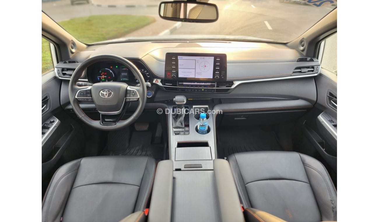 Toyota Sienna TOYOTA SIENNA HYBRID FULL OPTION
