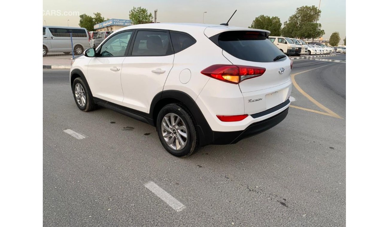 Hyundai Tucson AWD AND ECO 2.0L V4 2017 AMERICAN SPECIFICATION