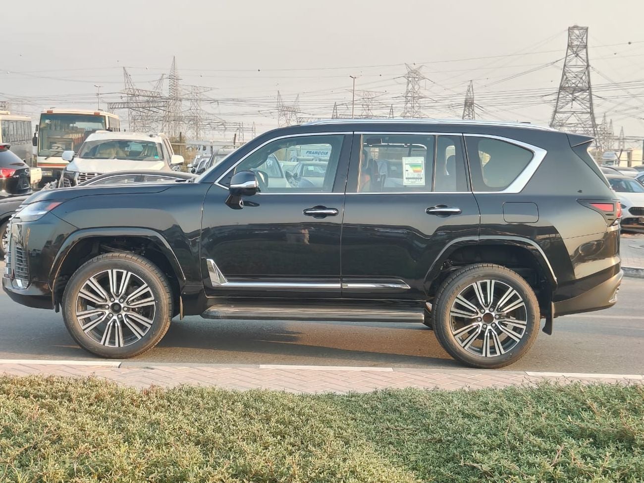 لكزس LX 600 2026 Lexus LX600 Signature (7-Seater) 3.5L V6 Twin-Turbo Petrol A/T 4WD Export Only
