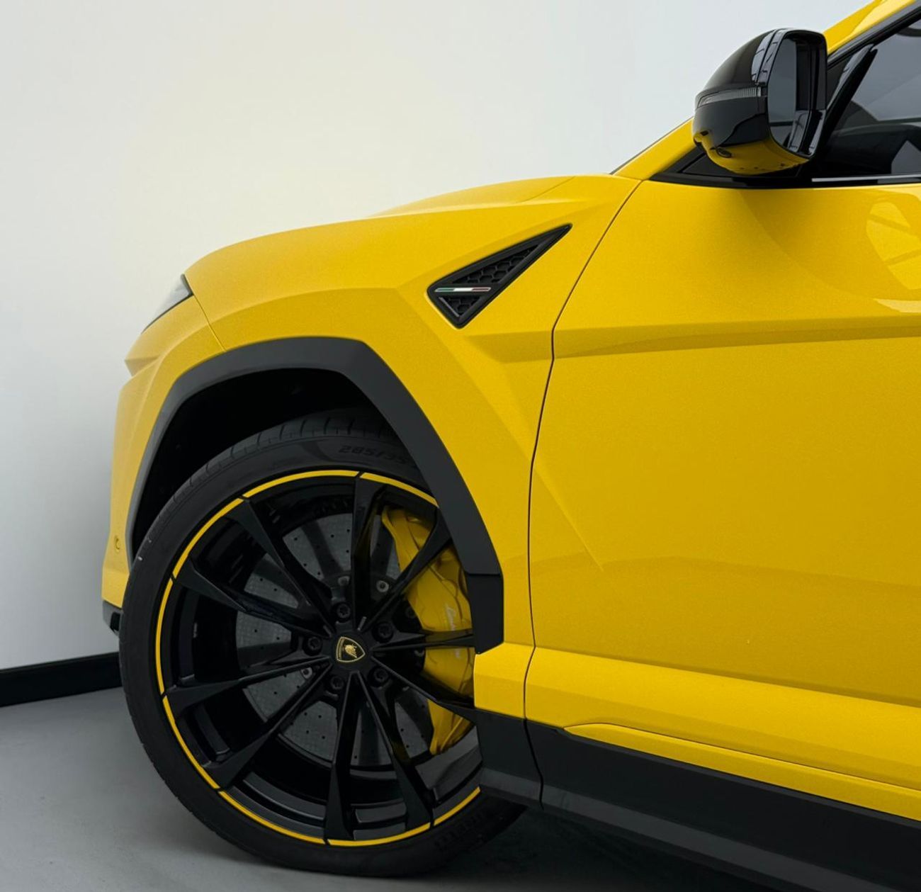 Lamborghini Urus STD 4.0T V8 2019 Lamborghini Urus, Warranty, Full Lamborghini Service History, Low Km, Fully Loaded,