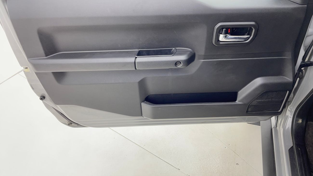 سوزوكي جيمني GL 1.5 | بدون دفعة مقدمة | اختبار القيادة في المنزل