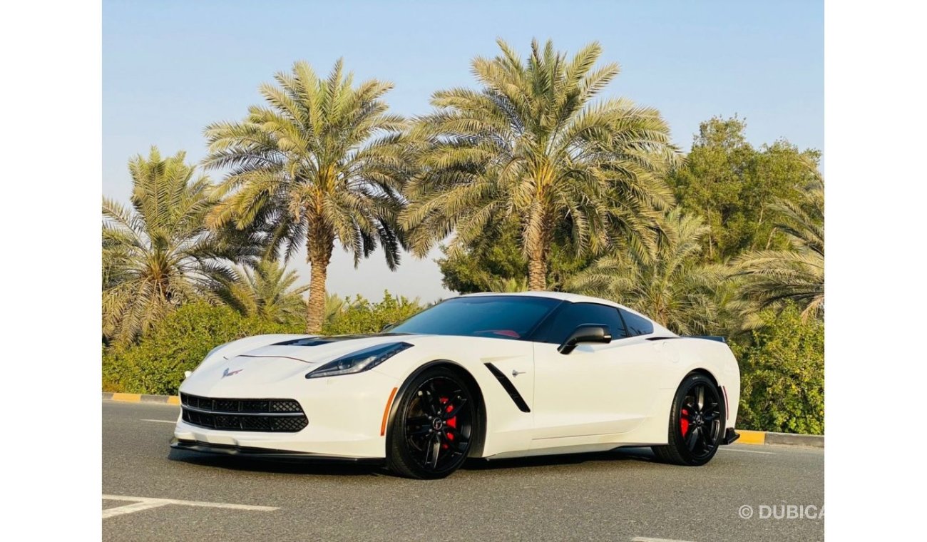 Chevrolet Corvette C7 Z51 Chevrolet Corvette C7 Z51 GCC 2015 perfect condition clean car