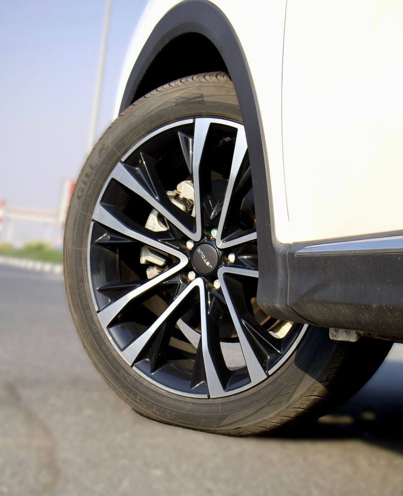 Jetour X70 Plus COM Jetour X70 Plus 1.6L 2025