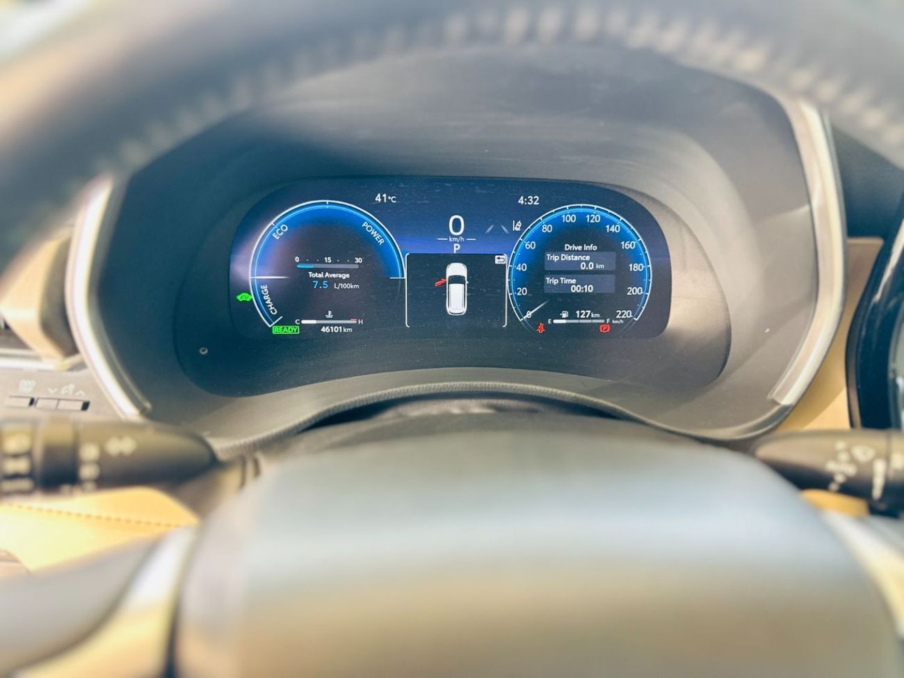 تويوتا هايلاندر 2023 Toyota Highlander VXR - White inside Beige