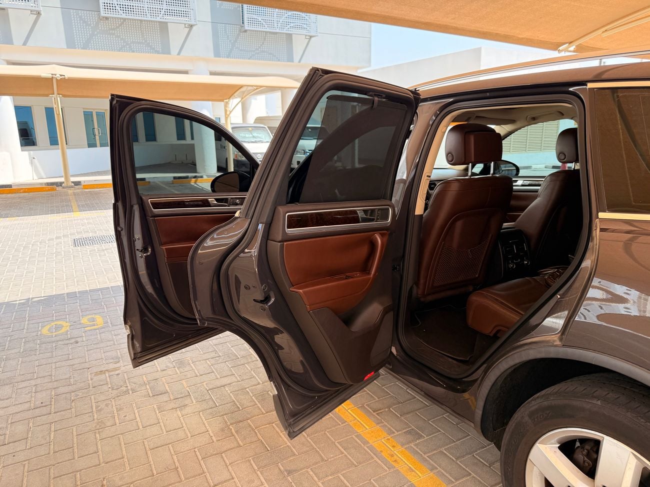 فولكس واجن طوارق SE 3.6L
