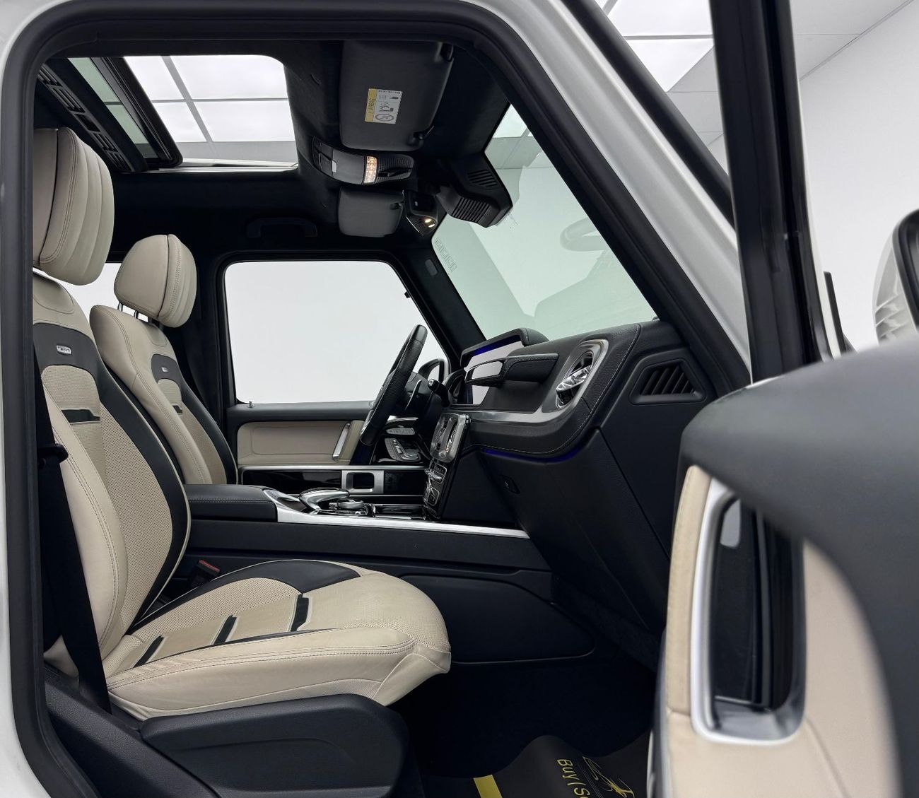 Mercedes-Benz G 63 AMG Std 4.0L 2019 Mercedes Benz G63 AMG, Warranty, Full Mercedes Service History, Low KM, Fully Loaded,