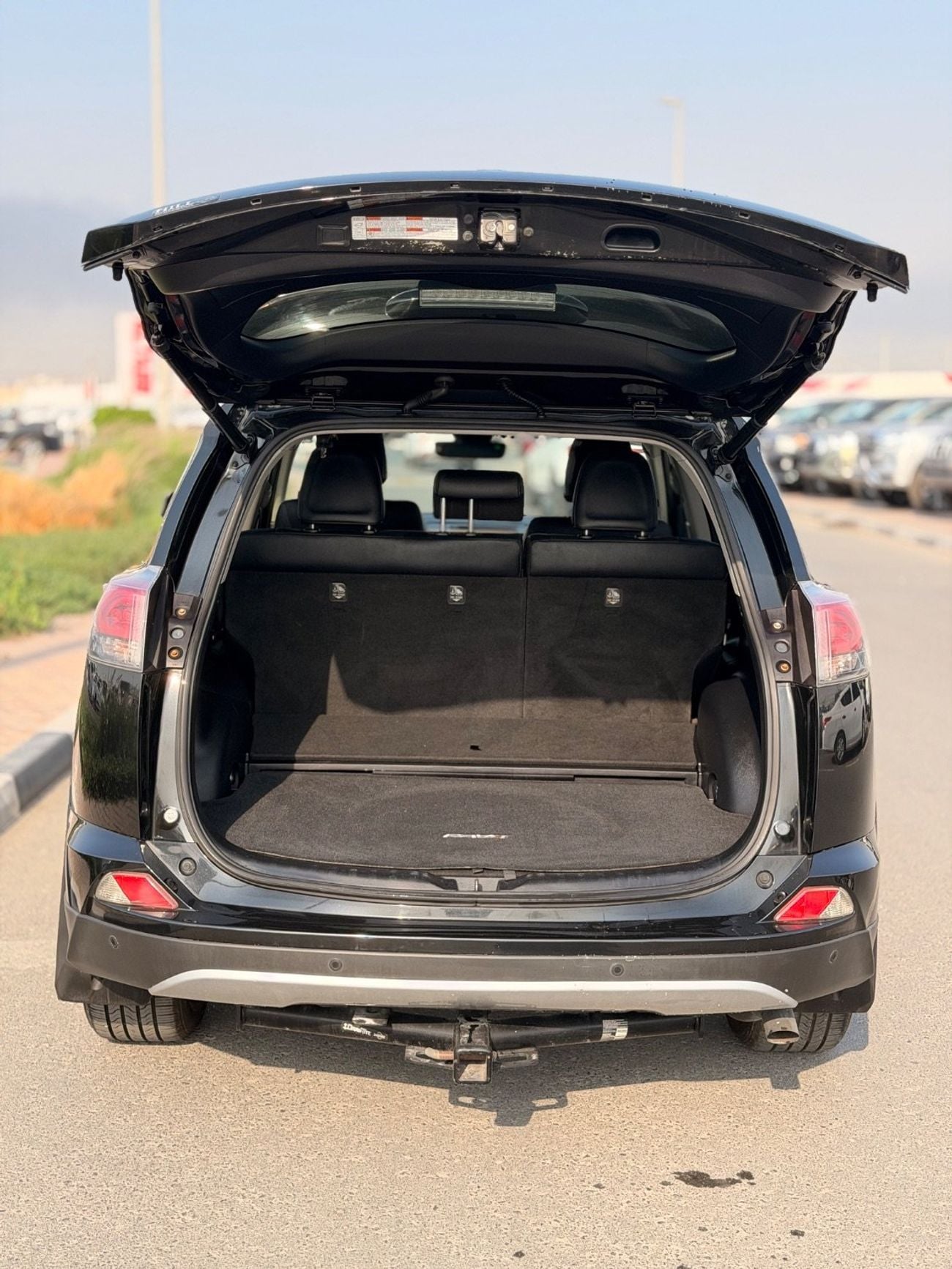 Toyota RAV4 Hybrid Limited 2.5L full option