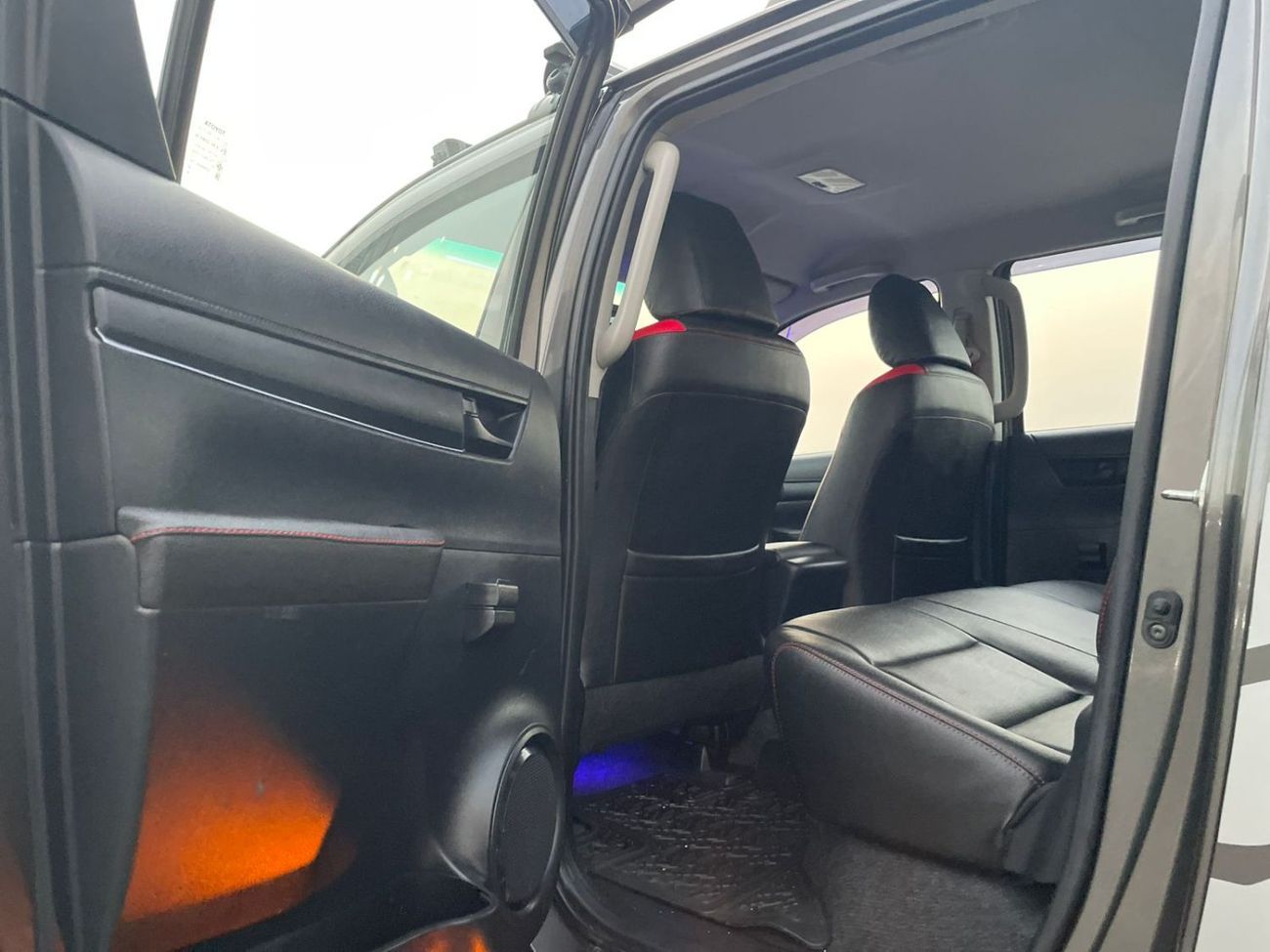 Toyota Hilux 2020 Toyota Hilux Revolution Edition - 4x4 | GCC Specs | Full Off-Road Build