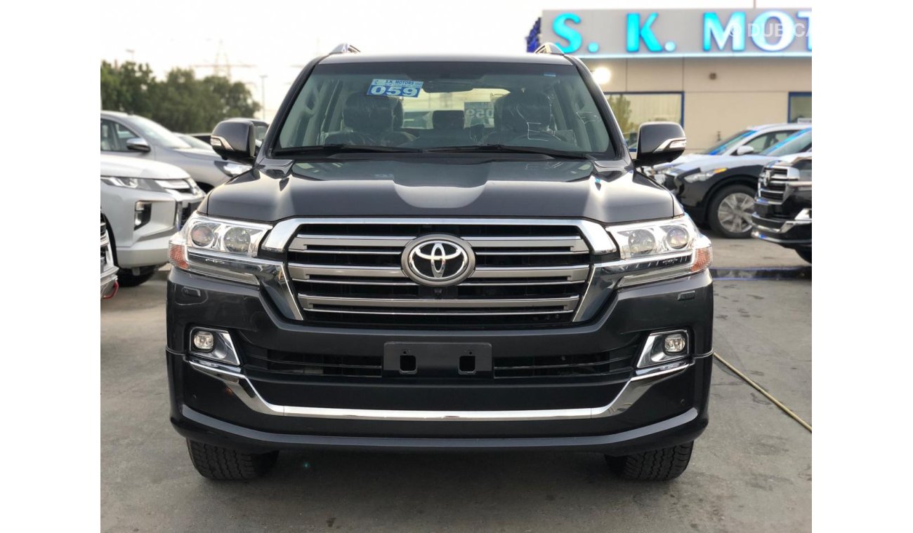 Toyota Land Cruiser GXR,DIESEL,4.5L,V8,SUNROOF,NAVIGATION,360 CAMERA,18'' ALLOY WHEELS, CODE-V8DGXR