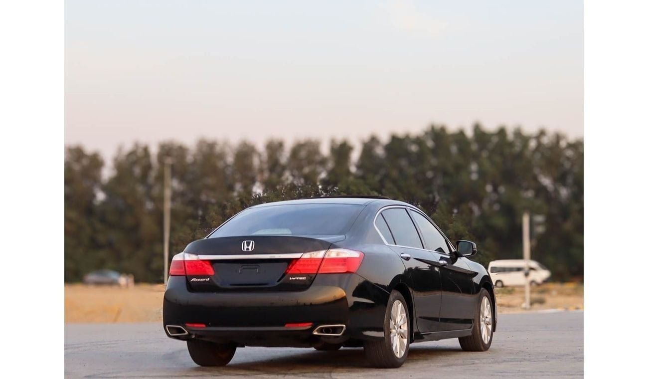 Honda Accord EX 2.4L Honda Accord 2015 GCC accident-free in excellent condition