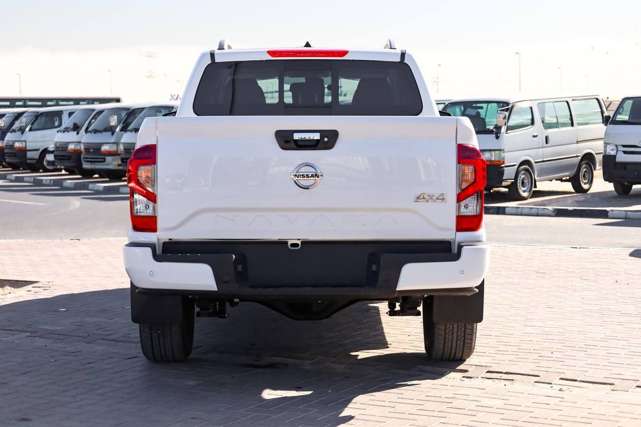 نيسان نافارا Std 2.5L 4WD M/T