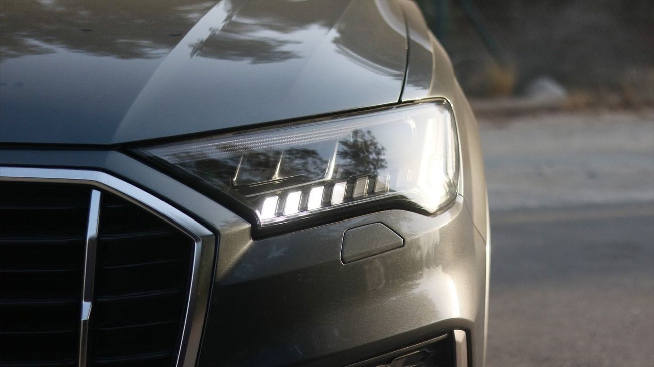 أودي Q7 45 TFSI quattro S Line 2.0L Complete Service History Available || Accident Free