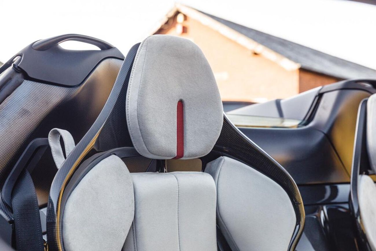 فيراري SF90 سبيدر 4.0T V8 7.9kWh F1 DCT 4WD Euro 6 (s/s) 2dr ( EXPORT ONLY)