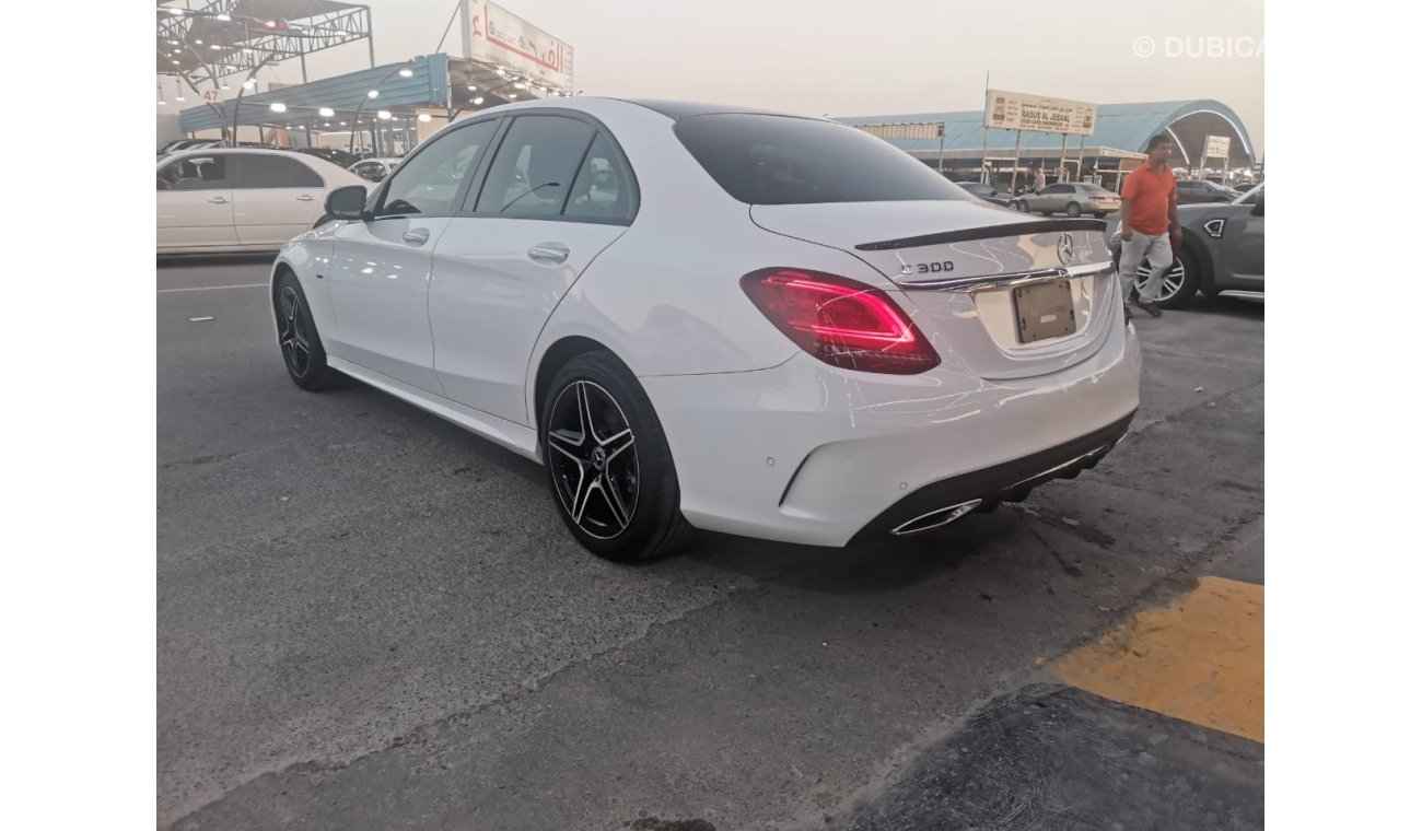 Mercedes-Benz C 300