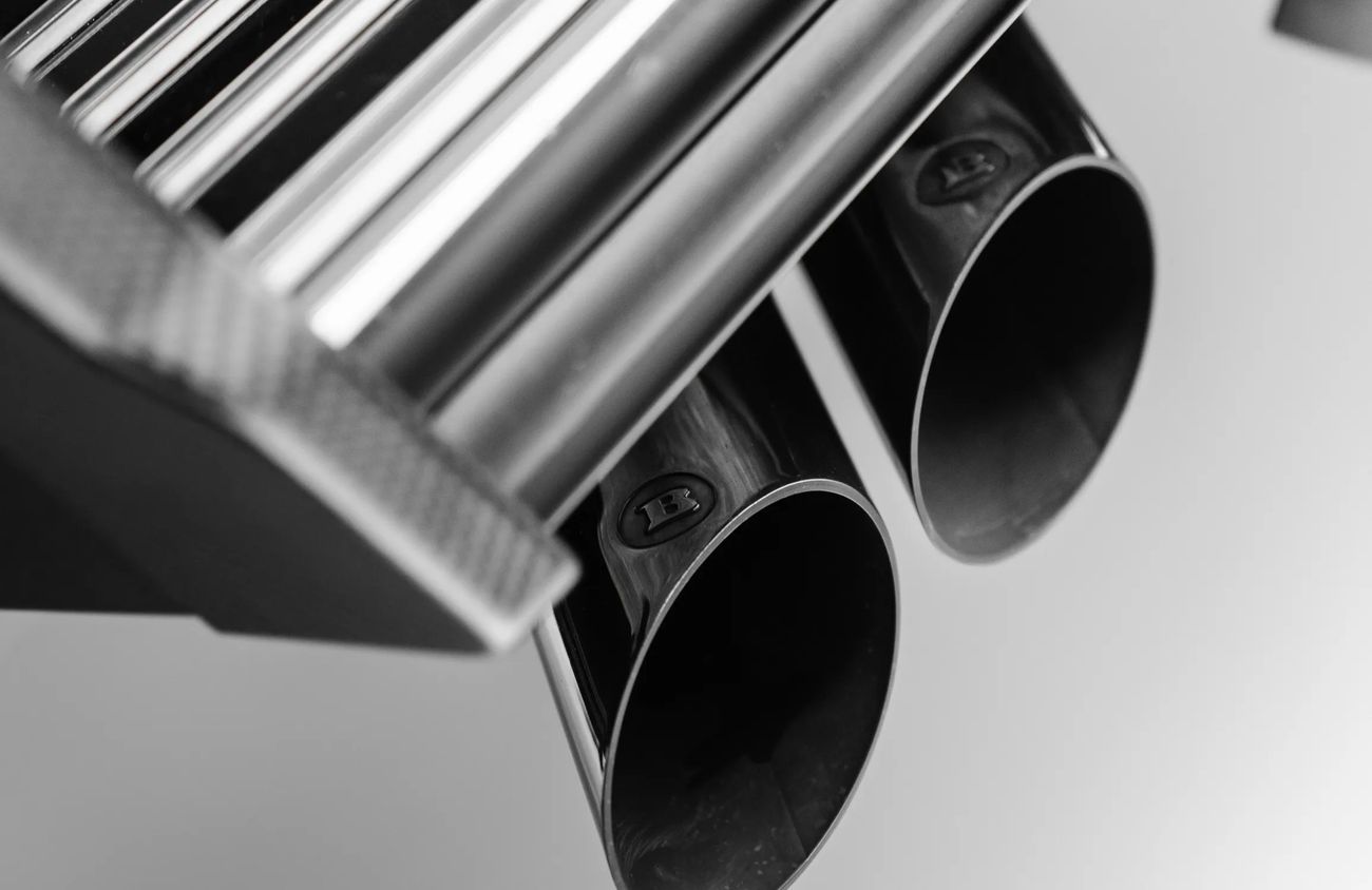 Mercedes-Benz G 63 AMG 4X4² 4.0L V8 Bi-Turbo Engine