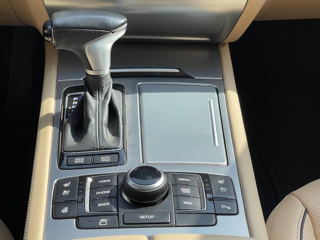 جينيسس G80 V6 3.8L / PANORAMIC SUNROOF / 360 CAMERA / RADAR / COOLING AND HEATING SEATS