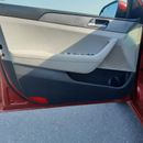 Hyundai Sonata GL Hyundai Sonata Se 2017 Red 2.4L 4 vin: 5NPE24AF4HH495067   ( UAS_ SPEC) VERY GOOD CONDITION