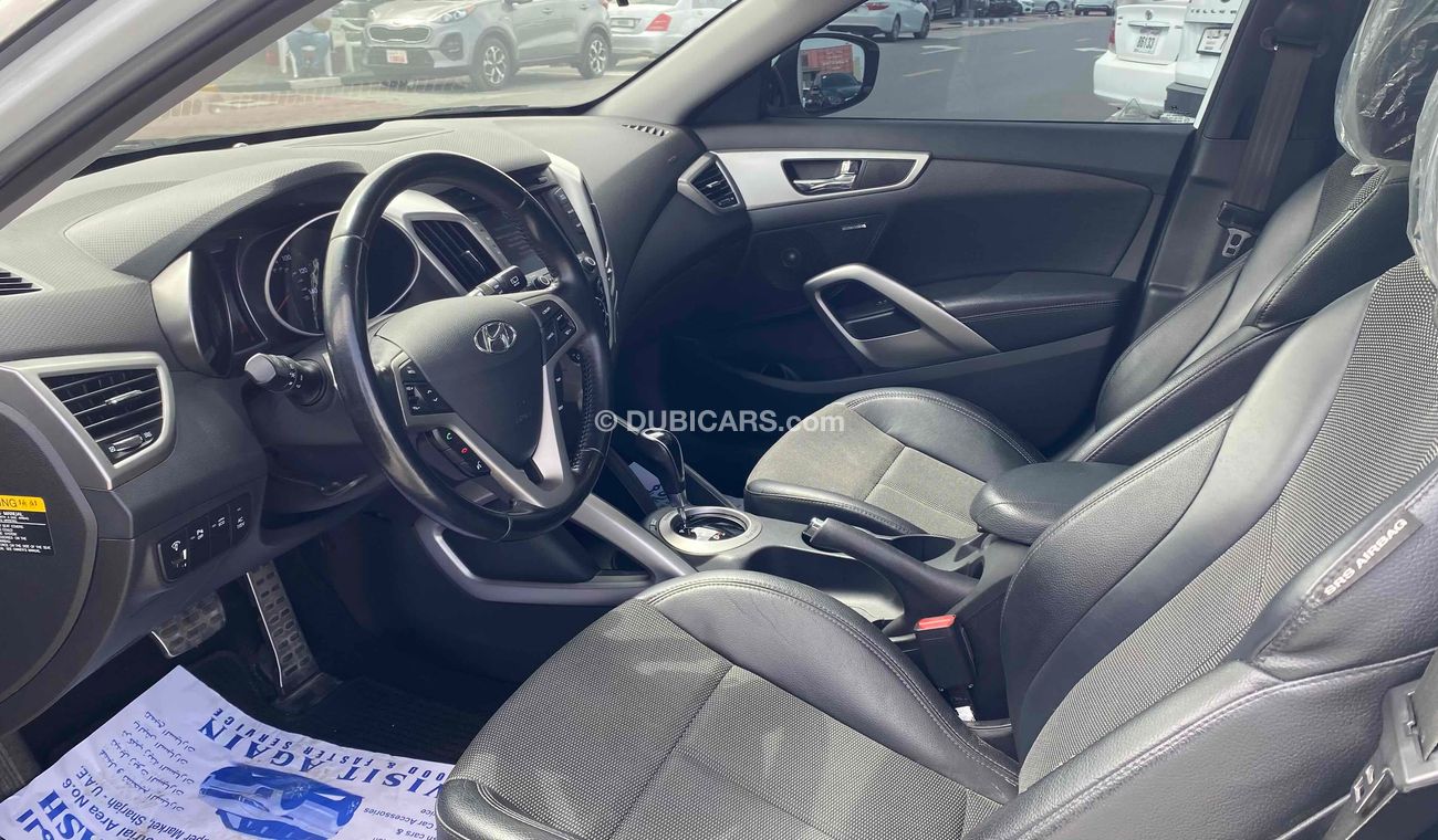 Hyundai Veloster Full option, free accident 1.6 V4