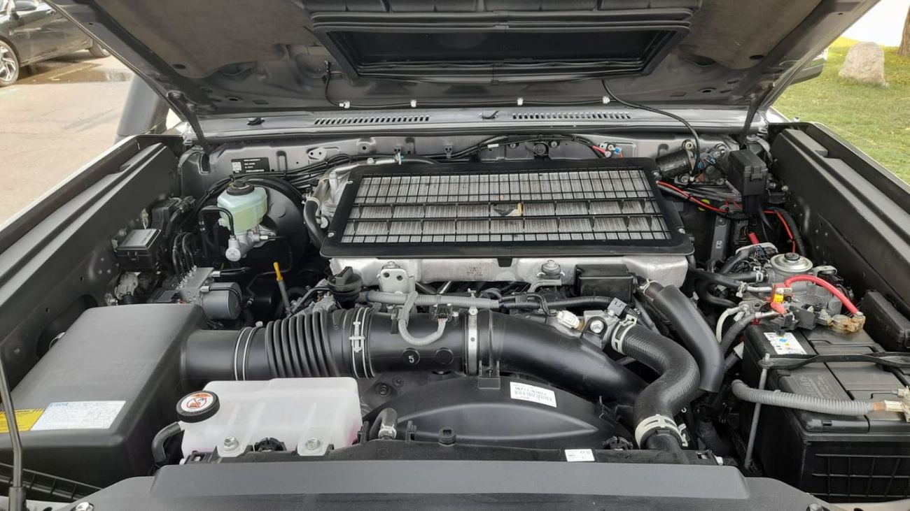 تويوتا لاند كروزر بيك آب Double Cabin 4.5L