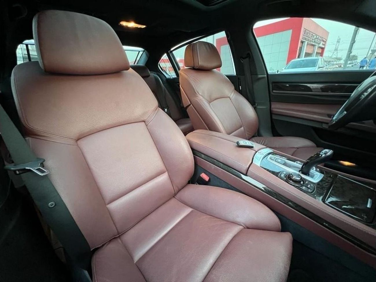 BMW 750Li BMW 750LI 2012 GCC FULL OPTION IN PERFECT CONDITION WITH DEALER WARRATNY