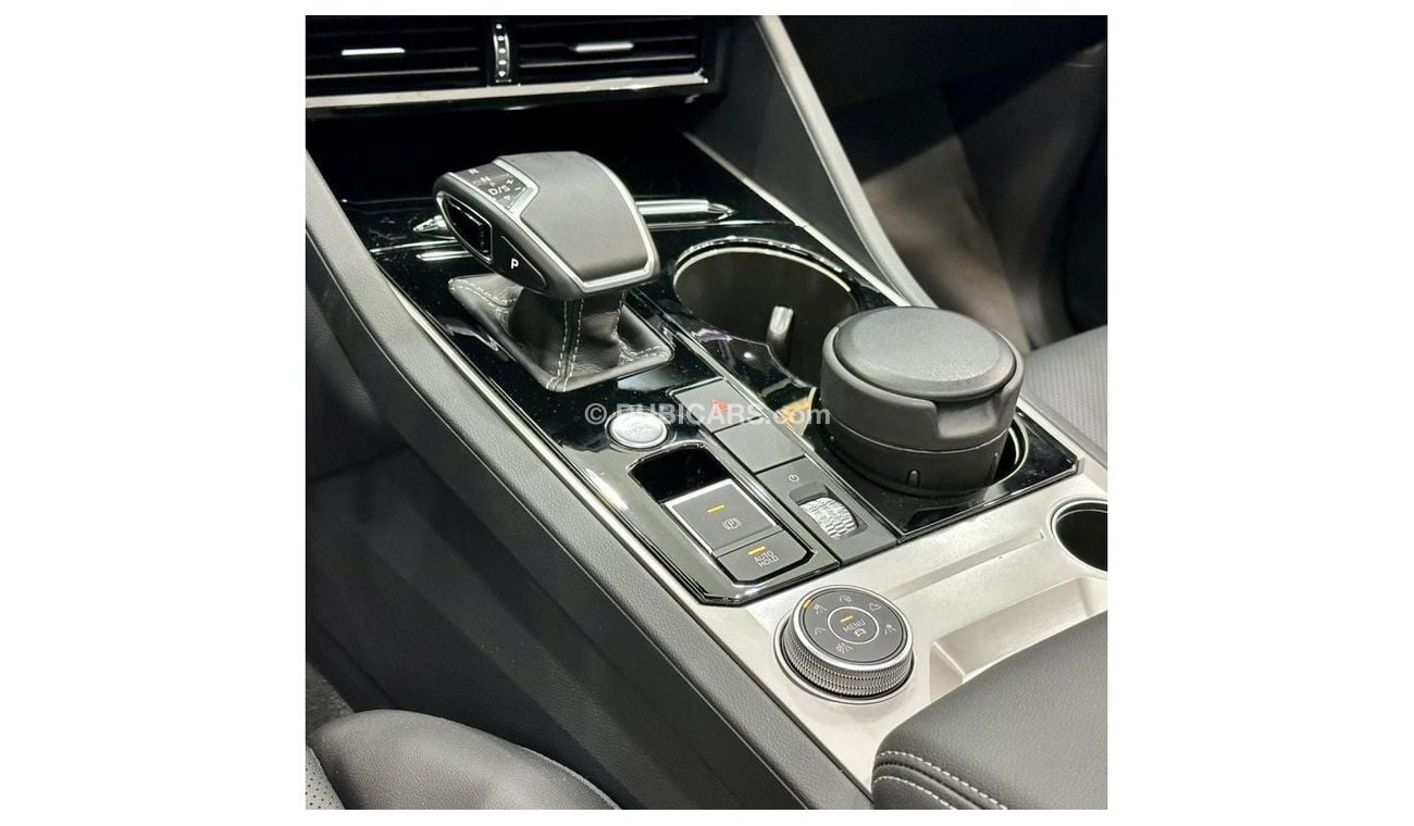 Volkswagen Touareg 2023 Volkswagen Touareg R-Line, Oct 2027 VW Warranty, Oct 2026 VW Service, Fully Loaded, GCC