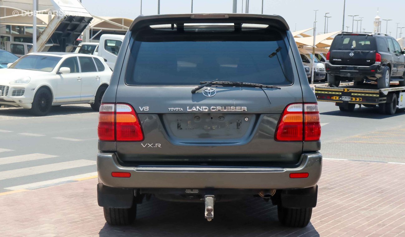 Toyota Land Cruiser VXR V8 5.7L