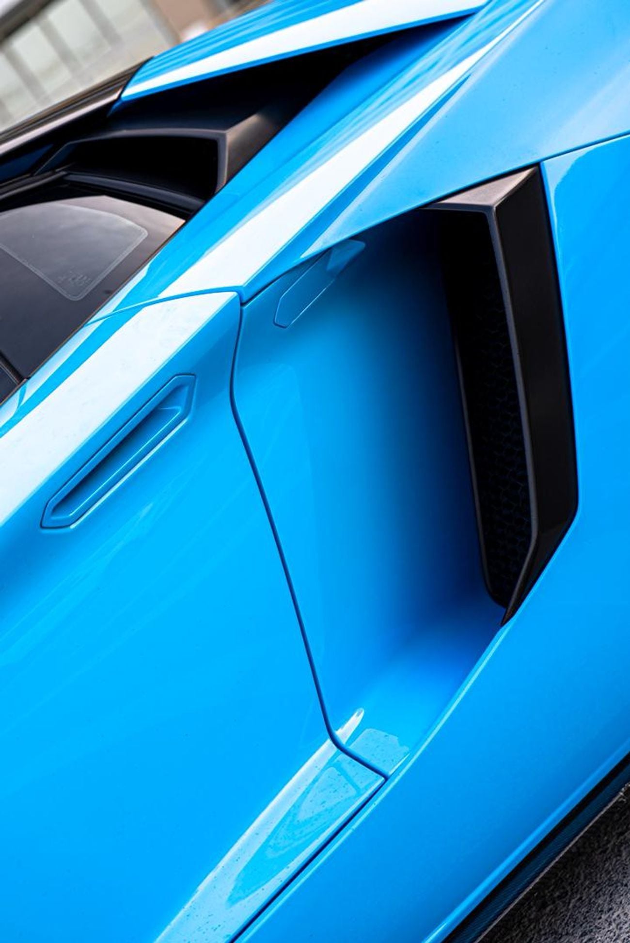 Lamborghini Aventador 6.5L V12 GCC Full service history