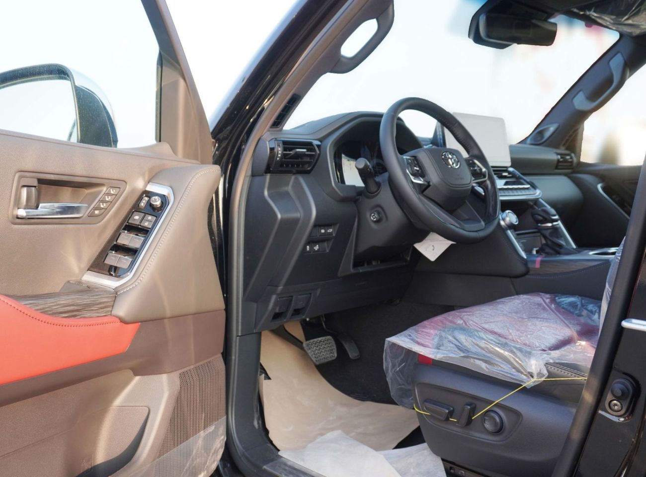 تويوتا لاند كروزر TOYOTA -LAND CRUISER HV VXR 3.5 A/T FULL GCC