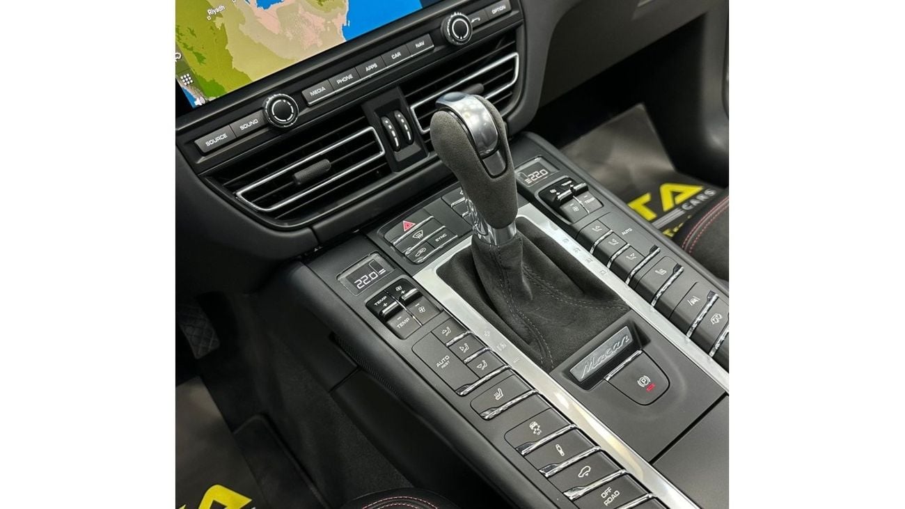 بورش ماكان 2021 Porsche Macan GTS, May 2025 Porsche Warranty, Full Options, Low Kms, Euro Specs