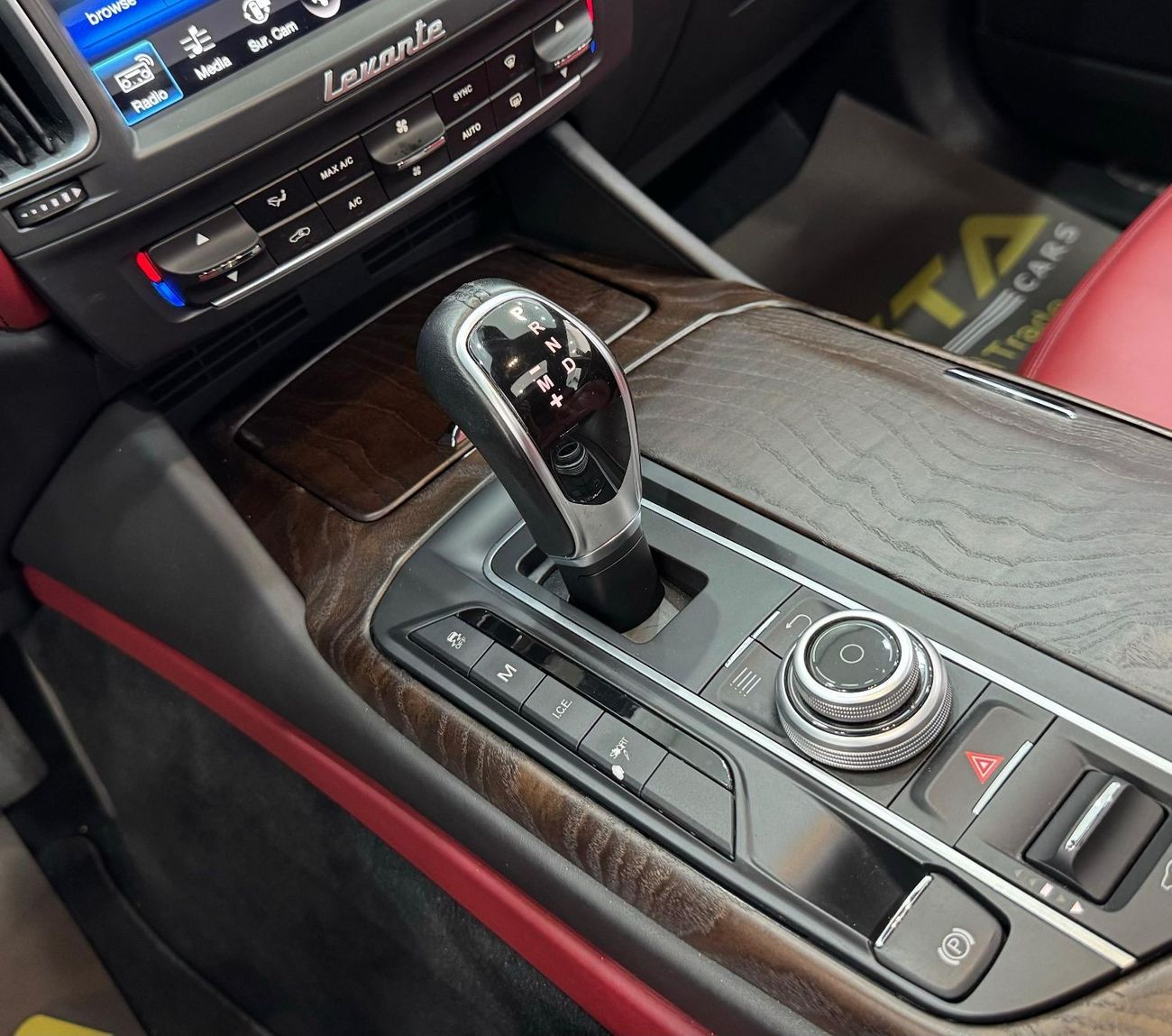 مازيراتي ليفونت Std 3.0L (350 HP) 2017 Maserati Levante, Warranty, Full Maserati Service History, Excellent Conditio