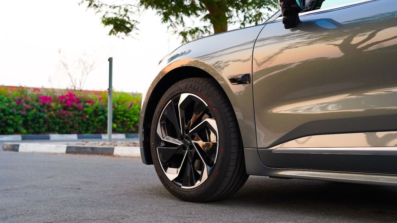 زيكر 001 2024 New ZEEKR 001 RWD / 100 kWh / 272 Hp / Range (620 Km) / Gcc Specs / AWR Warranty